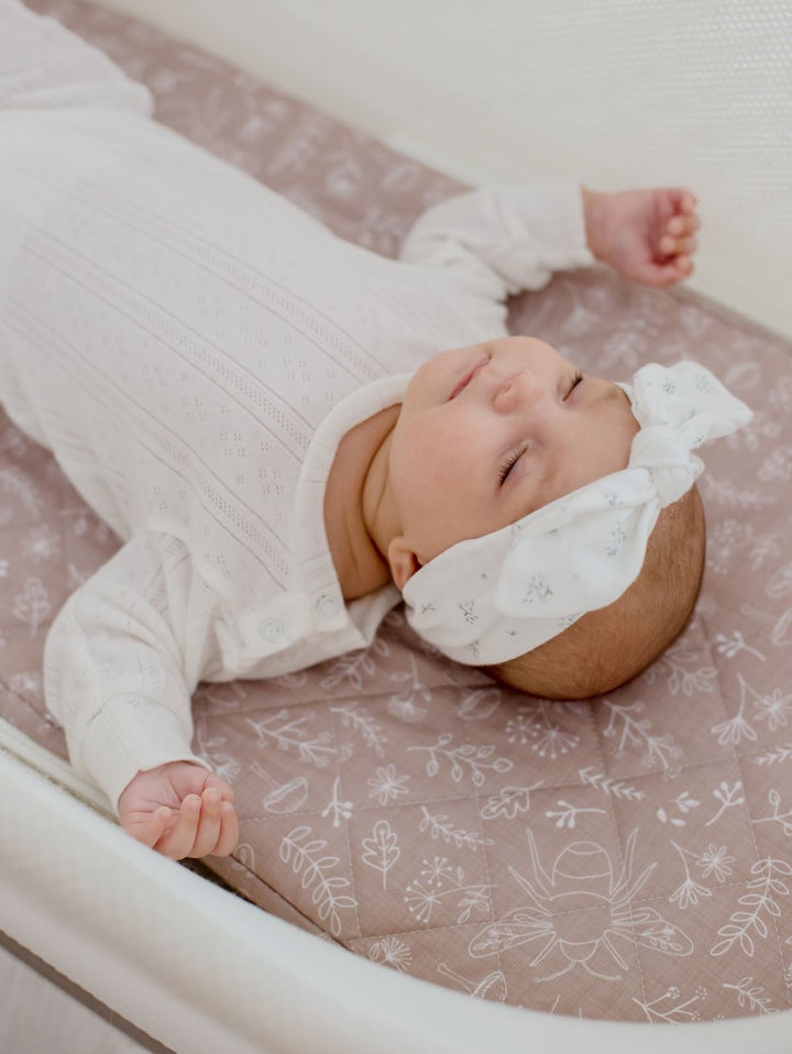 Bambella Waterproof Moses Bassinet Sheet | Bee Kind