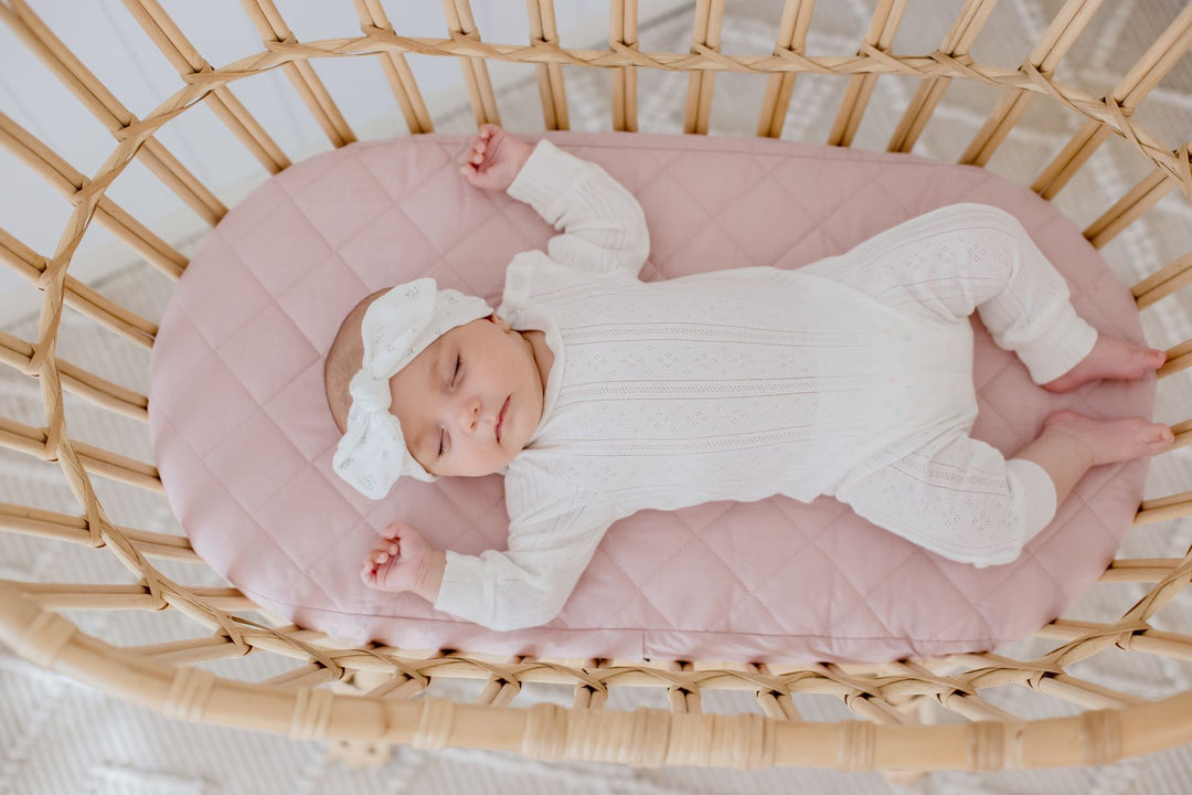 Bambella Waterproof Moses Bassinet Sheet | Lullaby Pink