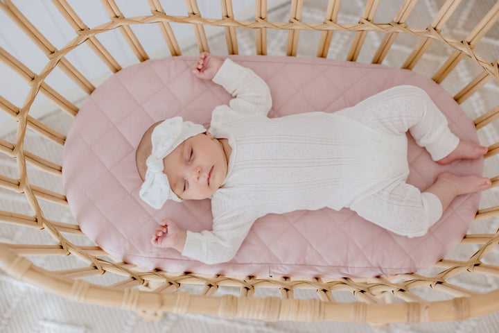 Bambella Waterproof Moses Bassinet Sheet | Lullaby Pink
