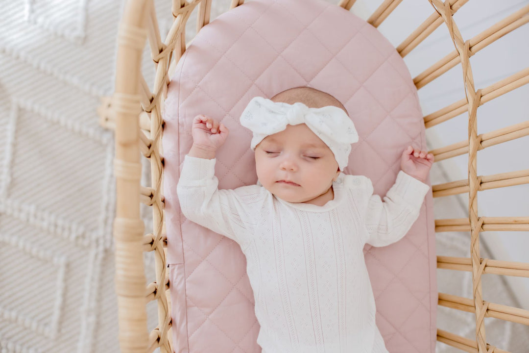 Bambella Waterproof Moses Bassinet Sheet | Lullaby Pink