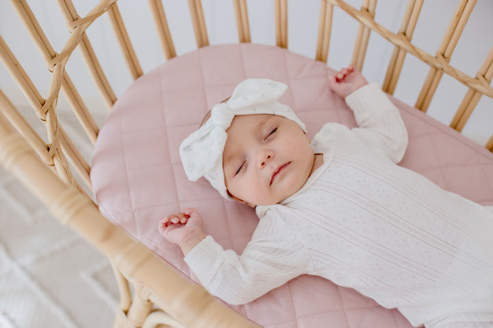 Bambella Waterproof Moses Bassinet Sheet | Lullaby Pink