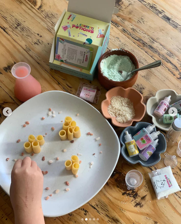 Confetti Blue Science Discovery Potion Kit