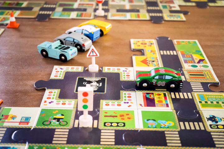 Djeco Giant City Road Pop-To-Play Puzzle Set