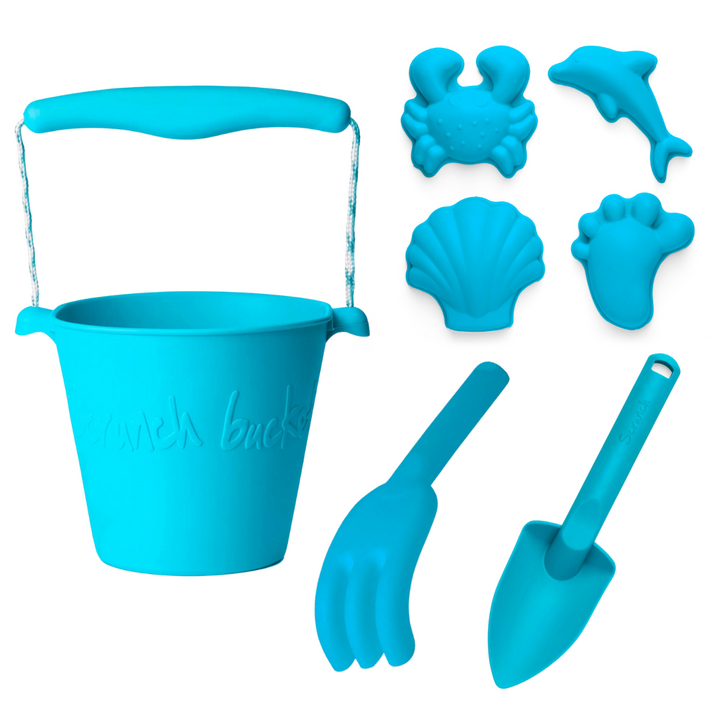 Scrunch Beach Bundle with Bucket, Spade, Rake & Moulds - Blue Fish