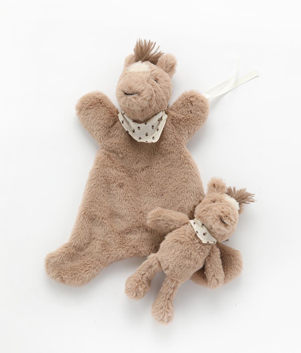 Nana Huchy Hoochy Coochie - Harvey the Horse