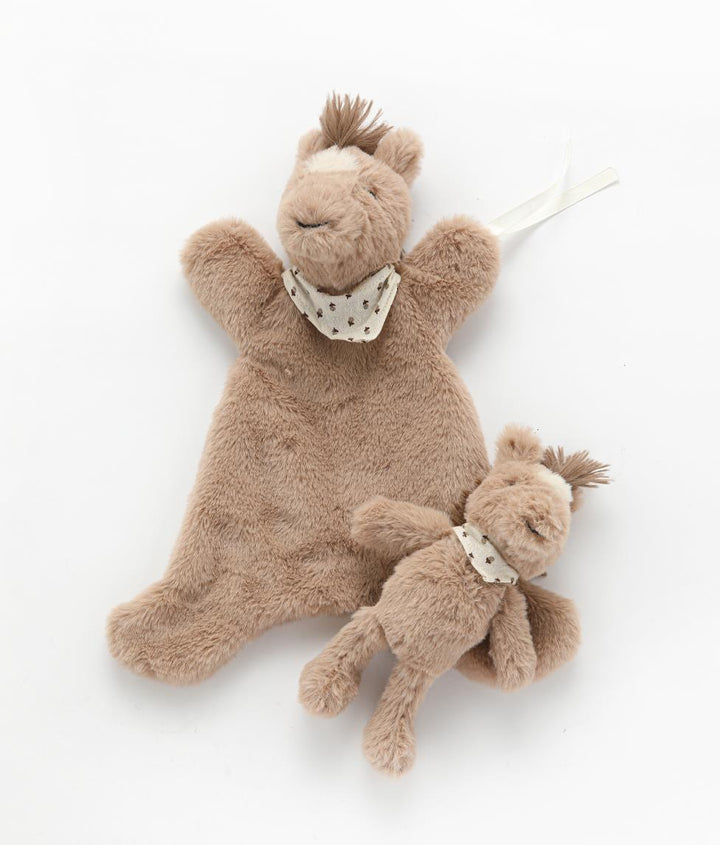 Nana Huchy Hoochy Coochie - Harvey the Horse