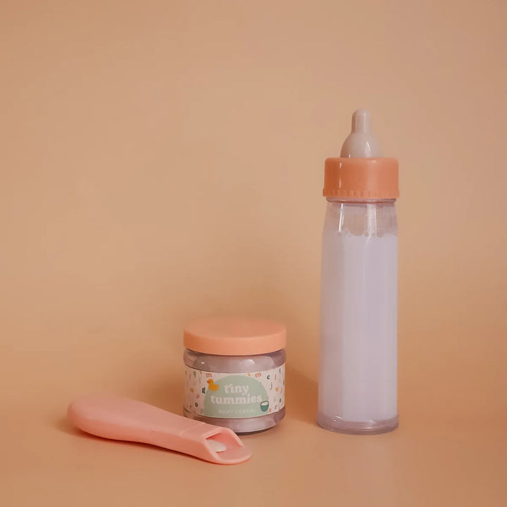 Tiny Harlow Tiny Tummies Magic Milk and Doll Food Gift Set