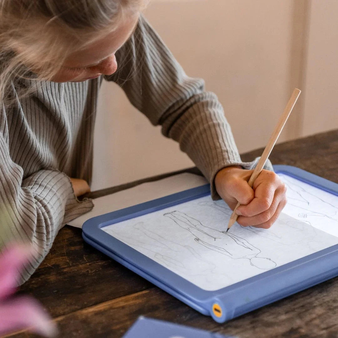 KIDYDRAW-PRO Portable LCD Drawing Tablet - Manga