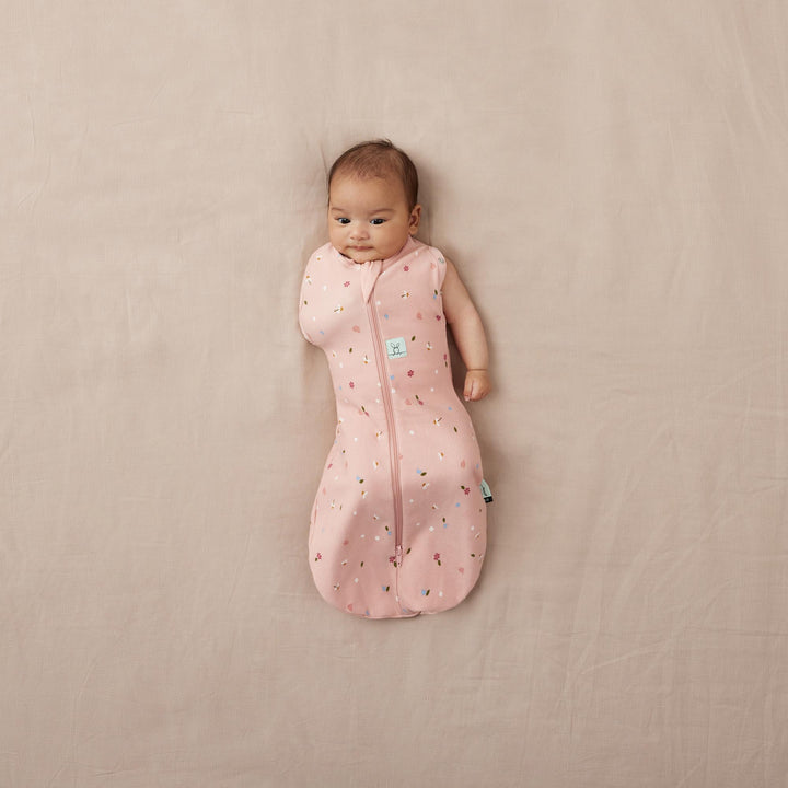 ergoPouch Cocoon Zip Swaddle Bag 1.0 TOG - Daisies