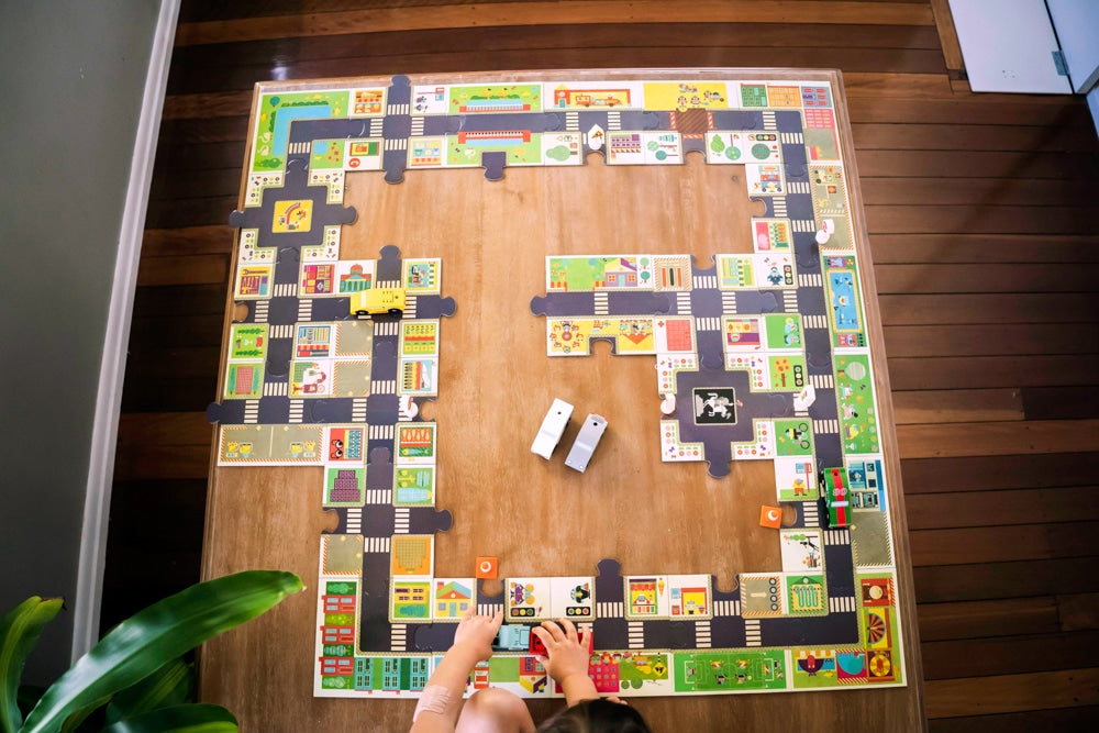 Djeco Giant City Road Pop-To-Play Puzzle Set