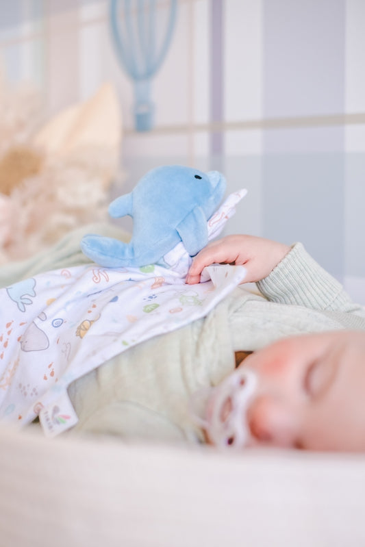 Tikiri Ocean Organic Comforter - Dolphin