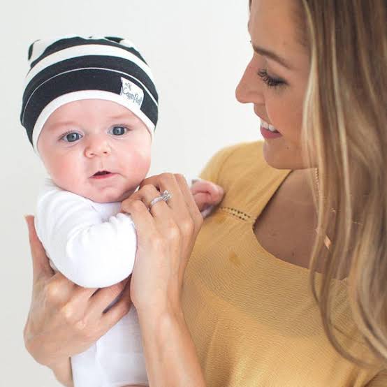 Copper Pearl Top Knot Hat 0-4 Months - Classic Stripe