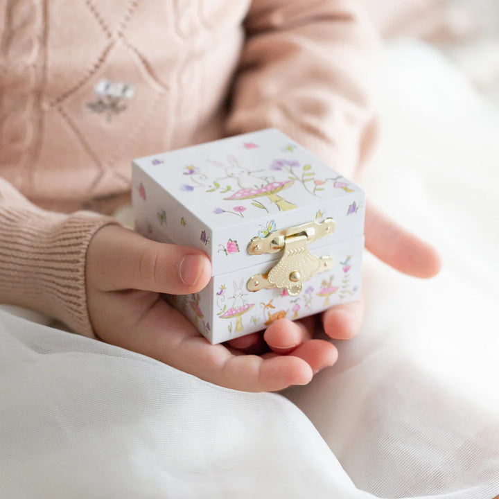 Lauren Hinkley Daisy Chain Ring with Gift Box