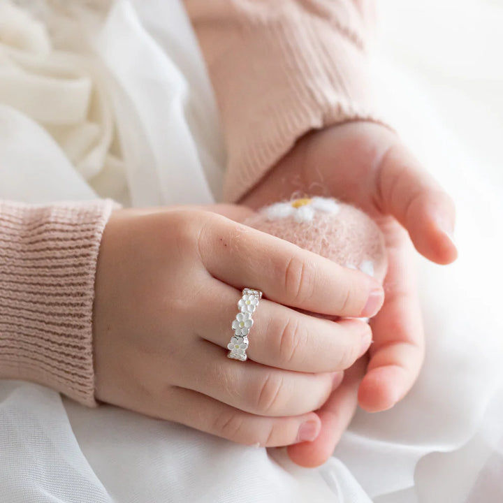 Lauren Hinkley Daisy Chain Ring with Gift Box