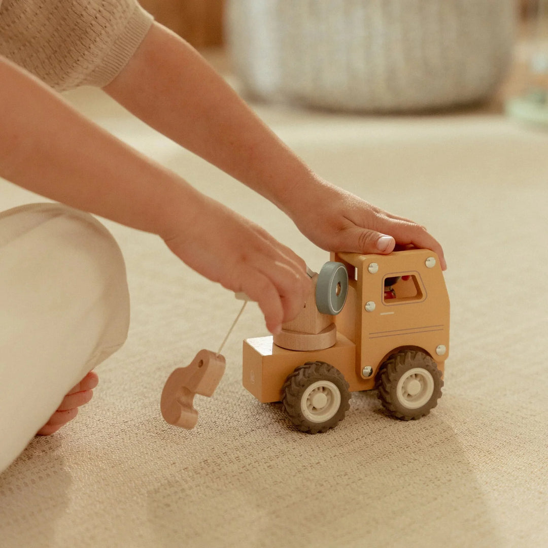 Little Dutch Wooden Crane Truck