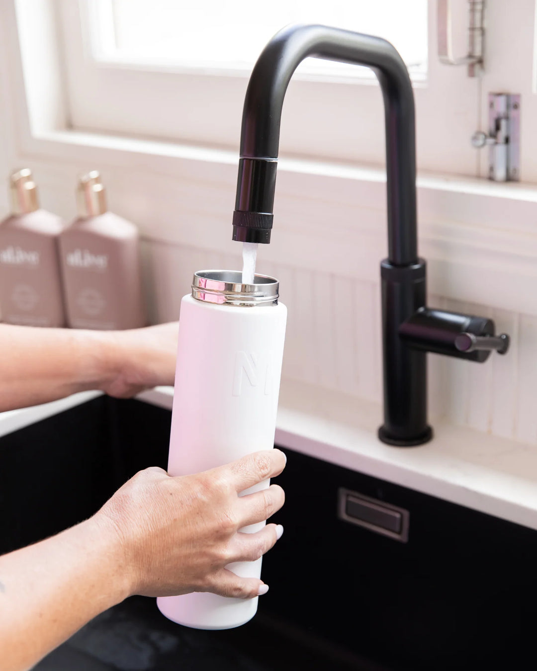MontiiCo Fusion Sipper Lid Drink Bottle | Blizzard - 700ml