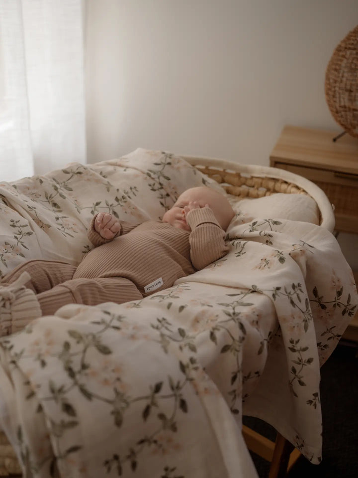 Pop Ya Tot Organic Muslin Swaddle - Fleur Blanche