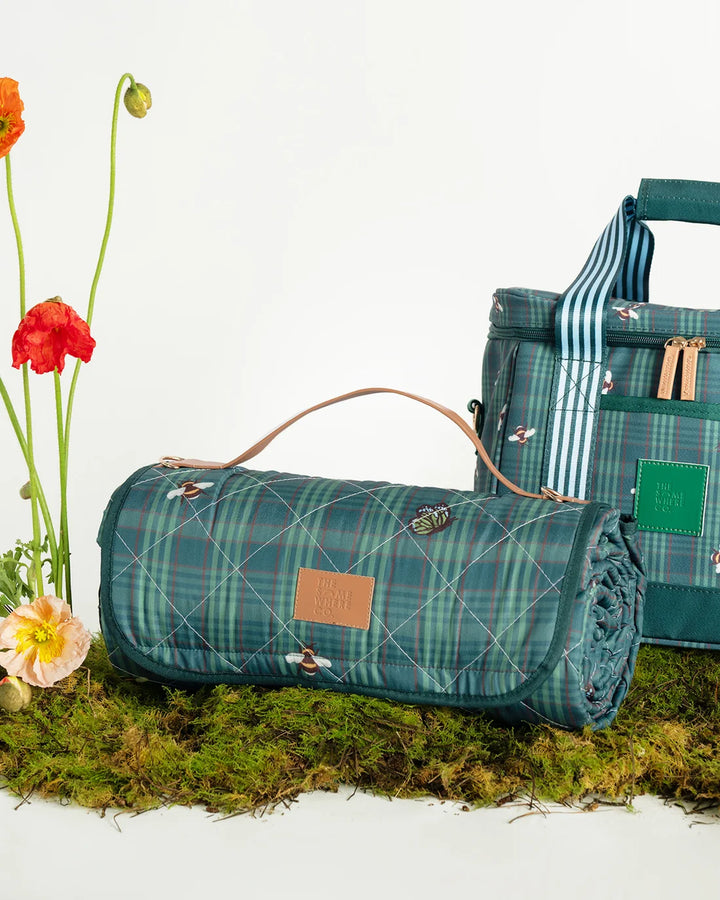 The Somewhere Co XL Picnic Rug - Wildling