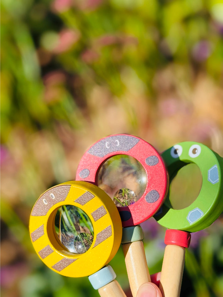 Wooden Garden Friends Magnifying Glass