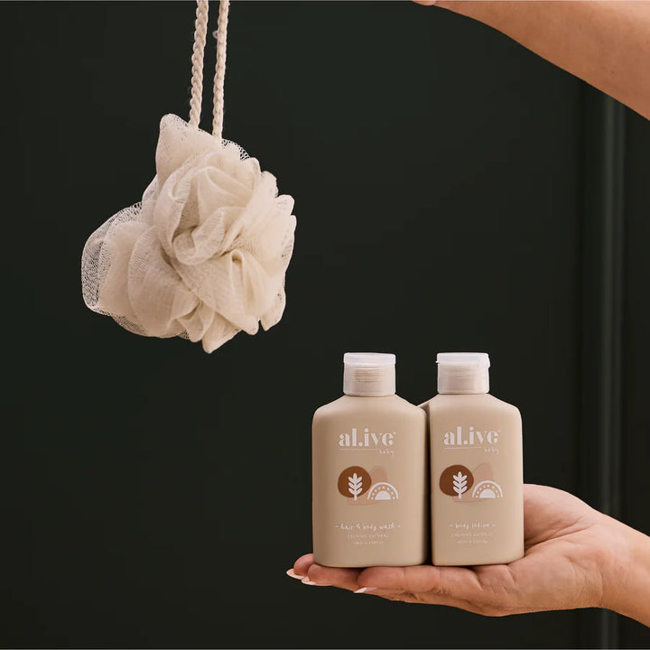 al.ive body Bauble with Calming Oatmeal Baby Duo Wash & Body Lotion + Sponge