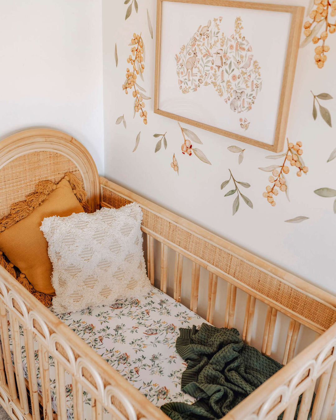 Snuggle Hunny Diamond Knit Baby Blanket - Olive