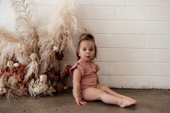 Snuggle Hunny Organic Ribbed Short Sleeve Bodysuit - Rose