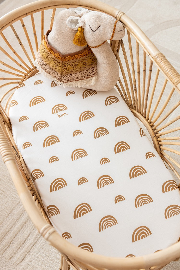 Kiin Organic Bamboo Cotton Change Pad & Bassinet Sheet - Rainbow Ivory & Umber