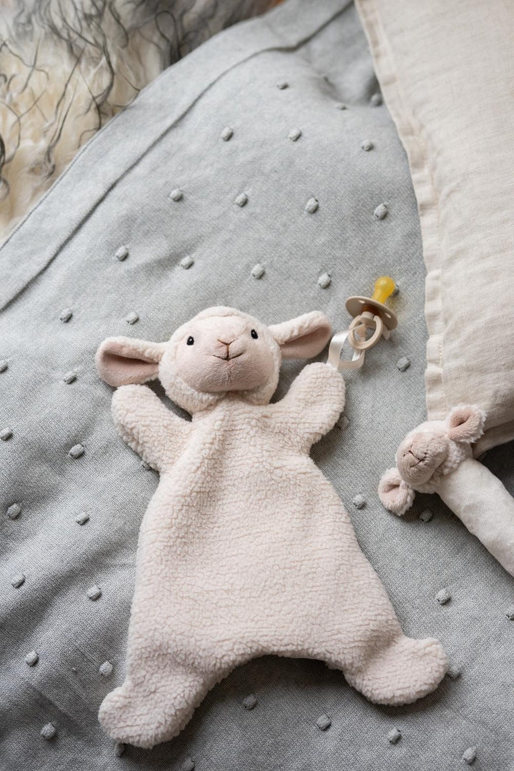 Nana Huchy Hoochy Coochie - Sophie the Sheep