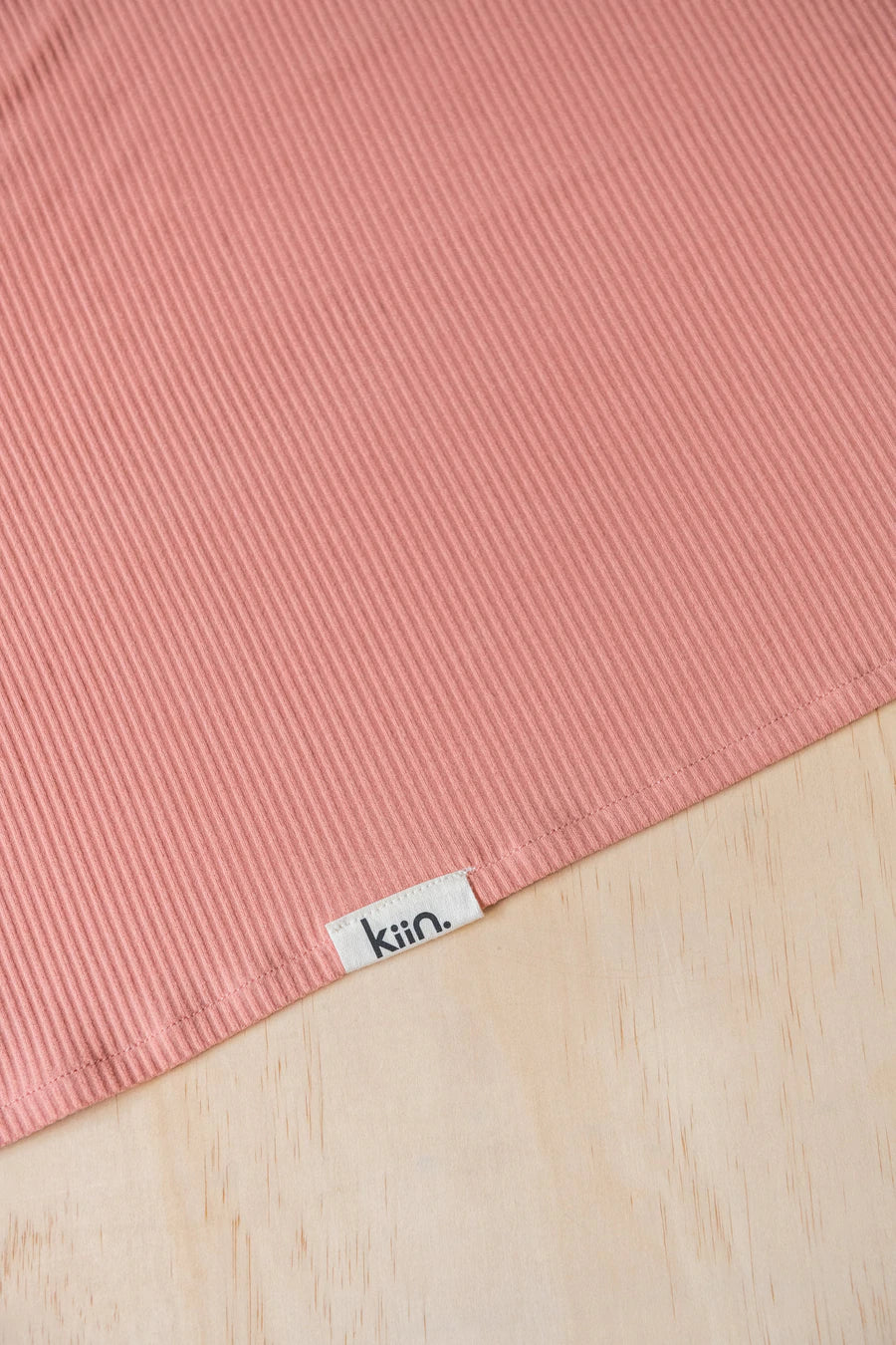 Kiin Organic Bamboo Stretch Swaddle - Blush